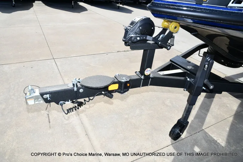Slide: The Image of Trailer of Nitro Z21 XL Pro Dual Console 2025 boat model. - 32