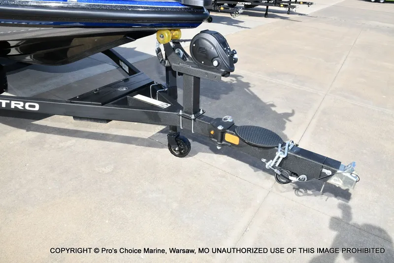Slide: The Image of 2025 Nitro Z21 XL Pro Dual Console boat trailer close-up. - 33