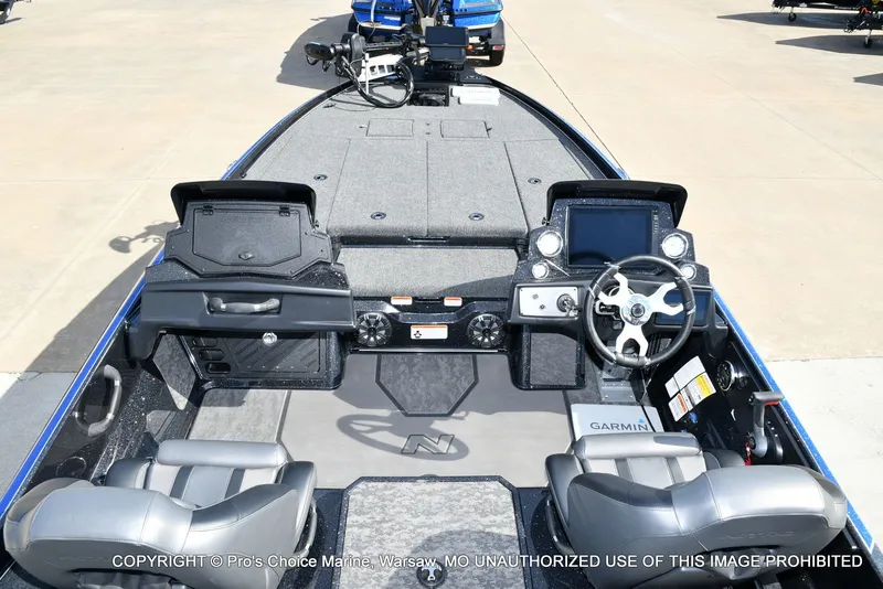 Slide: The Image of Interior view of Nitro Z21 XL Pro Dual Console 2025 boat. - 43