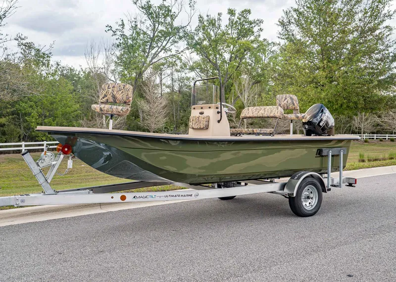 The Image of Carolina E18JVX 2026 - 1