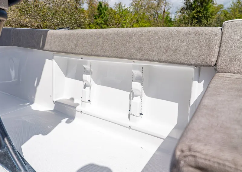 Slide: The Image of Sea Hunt Ultra 219 2026 - 9