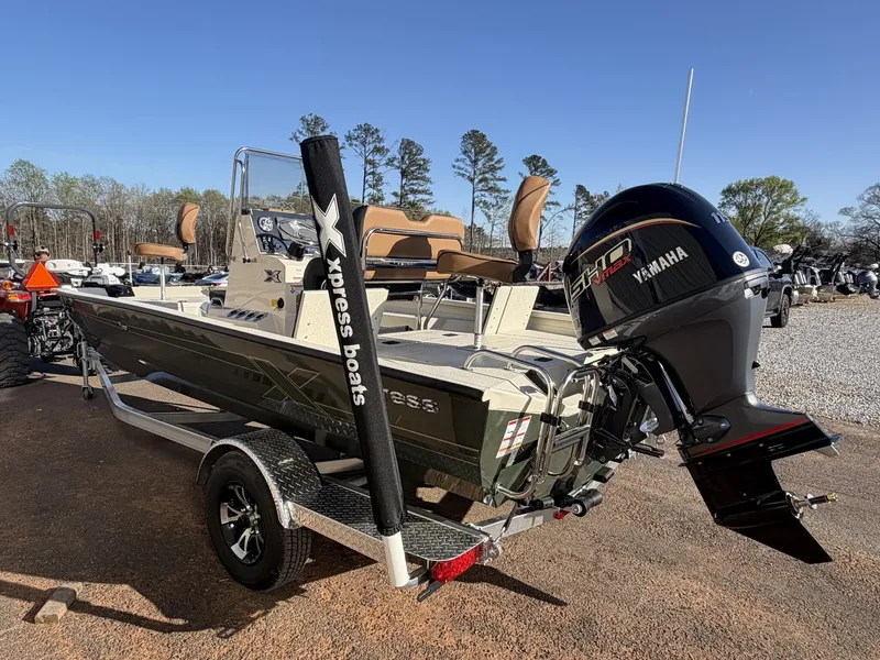 Slide: The Image of Xpress Hyper-Lift Bay Series H20 BAY-SPOTLOCK-9 EXPLORE 2026 - 6