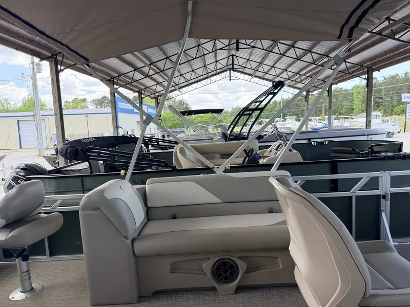 Slide: The Image of Tahoe Sport 85 23 CC FISH-140HP 2026 - 8