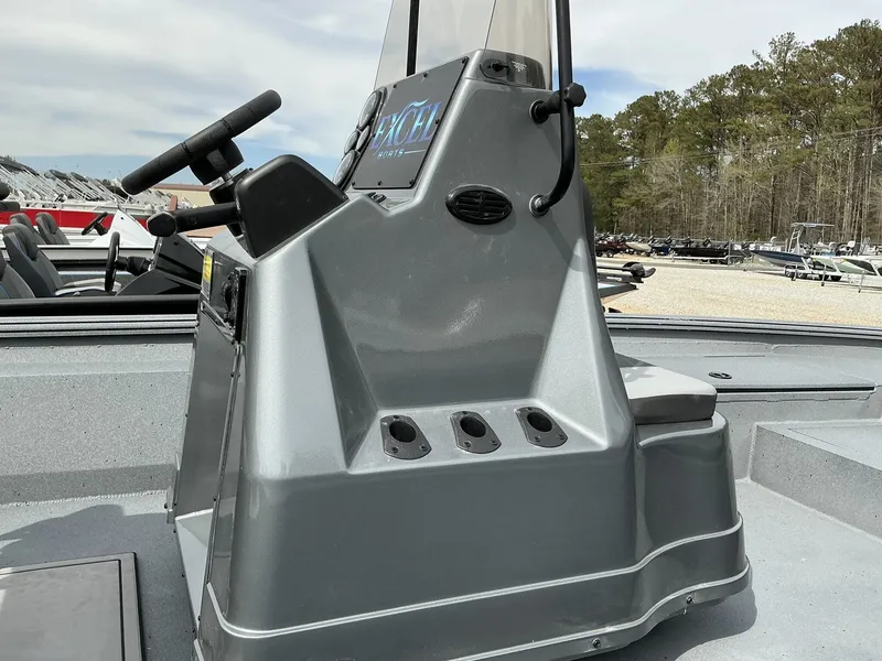 Slide: The Image of Excel 220 Bay Pro Elite 2025 - 16