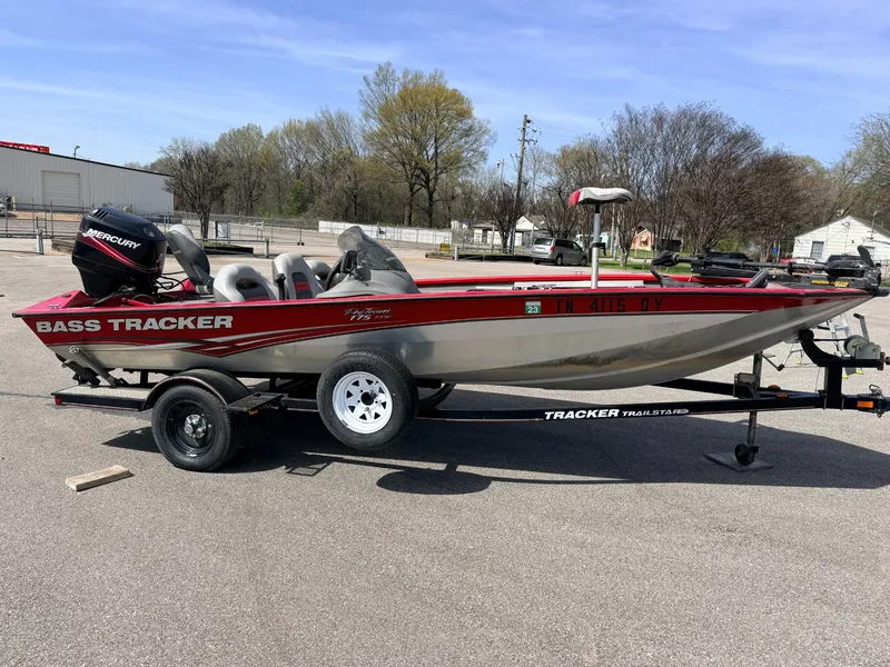 Slide: The Image of Tracker Pro Team 175 TXW 2009 - 10