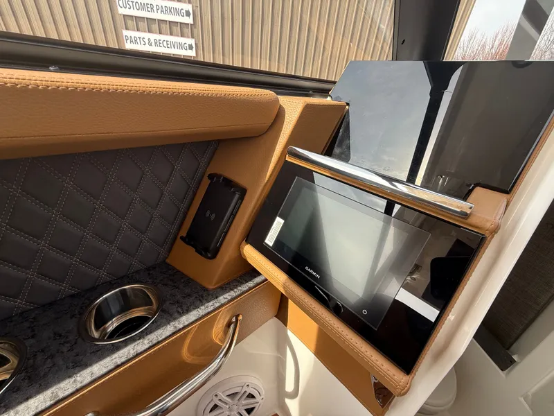 Slide: The Image of Cobalt R35 2025 - 603