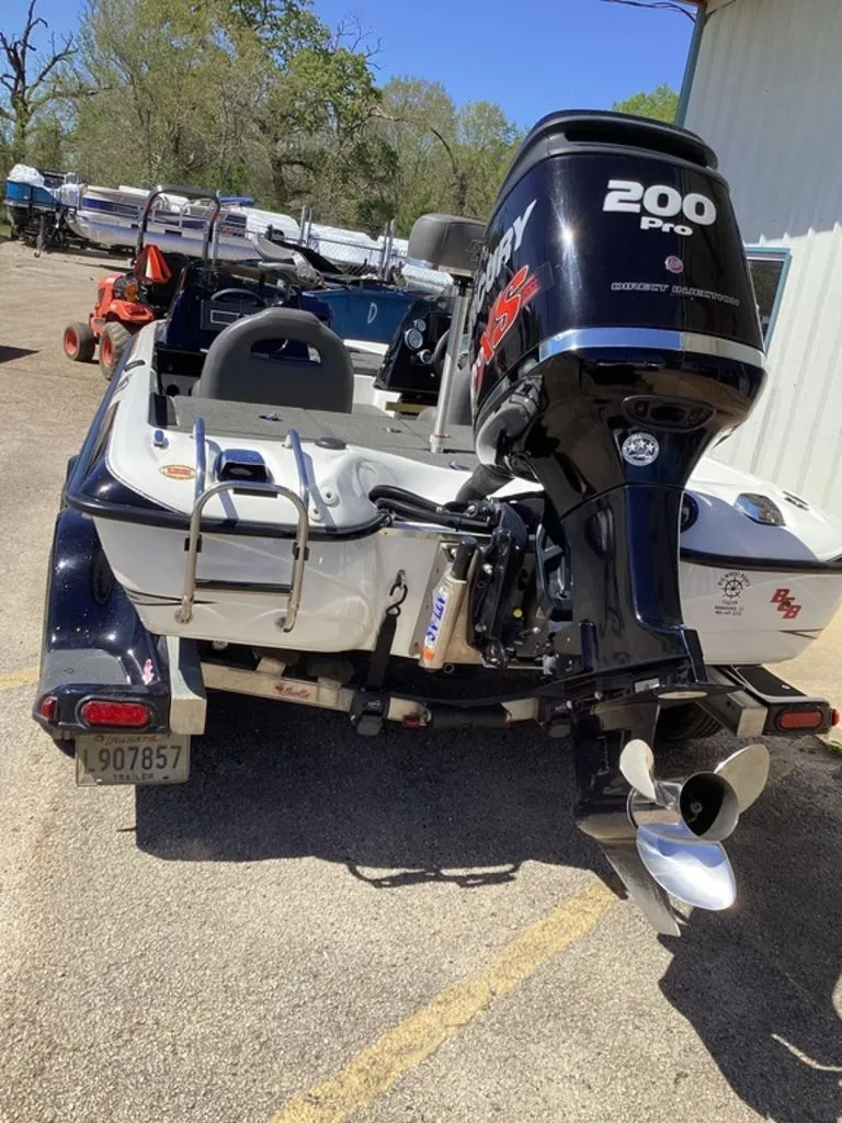 Slide: The Image of Bass Cat Pantera II 2016 - 3