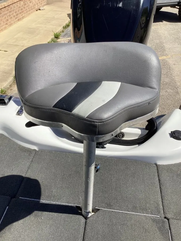 Slide: The Image of Bass Cat Pantera II 2016 - 34