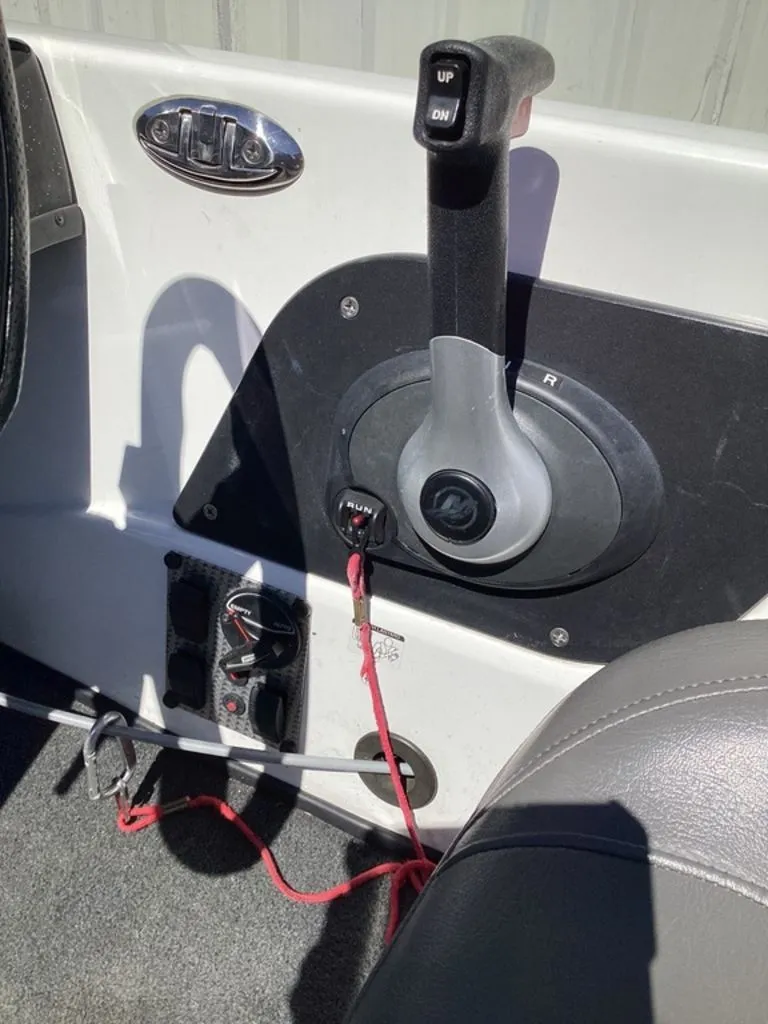 Slide: The Image of Bass Cat Pantera II 2016 - 42