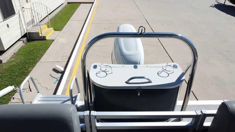 Slide: The Image of Avalon VNT 2080 QL 2022 - 22