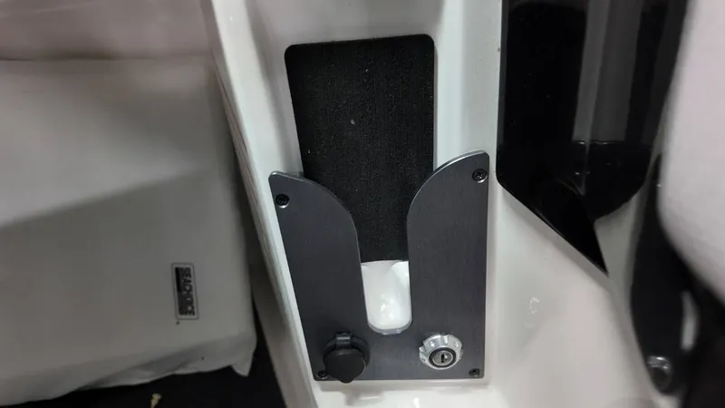 Slide: The Image of MasterCraft NXT22 2020 - 33