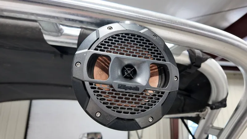 Slide: The Image of MasterCraft NXT22 2020 - 47