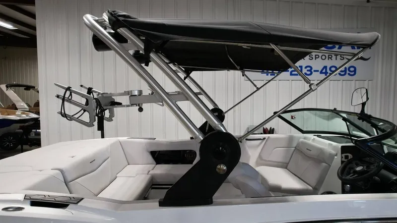 Slide: The Image of MasterCraft NXT22 2020 - 5