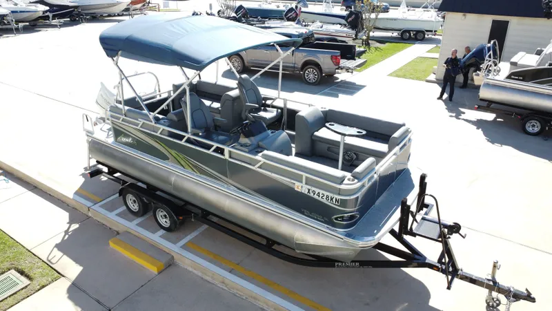 Slide: The Image of Avalon VNT 2080 QL 2022 - 16