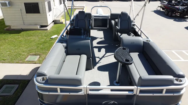 Slide: The Image of Avalon VNT 2080 QL 2022 - 19