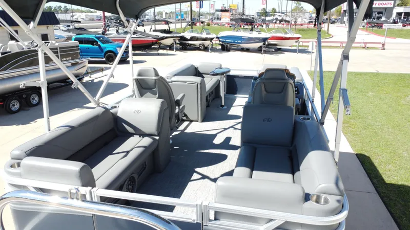 Slide: The Image of Avalon VNT 2080 QL 2022 - 25