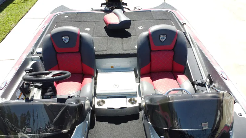 Slide: The Image of Triton 20 TrX Patriot 2018 - 19