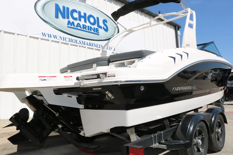 Slide: The Image of 2026 Chaparral 21 SSi boat at Nichols Marine. - 7
