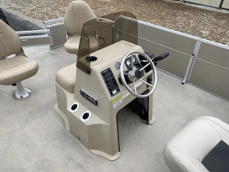 Slide: The Image of Silver Wave 230 CC ISLAND 2018 - 11