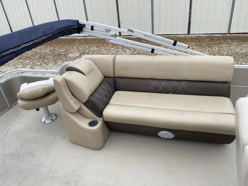 Slide: The Image of Silver Wave 230 CC ISLAND 2018 - 12