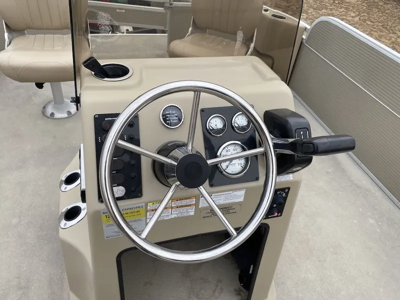 Slide: The Image of Silver Wave 230 CC ISLAND 2018 - 17