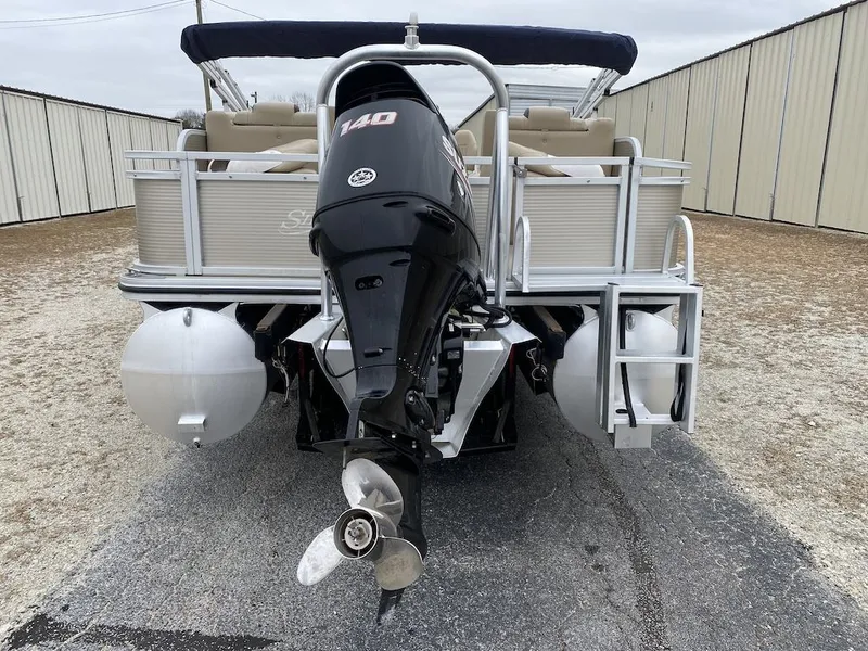 Slide: The Image of Silver Wave 230 CC ISLAND 2018 - 4