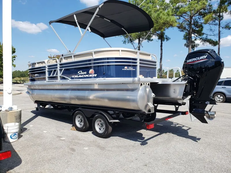 Slide: The Image of Tracker 22 DLX PARTY BARGE 2022 - 6