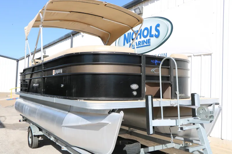 Slide: The Image of 2020 Crest Classic Fish 200 pontoon boat with canopy at Nichols Marine. - 3