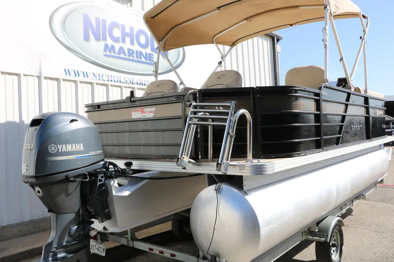 Slide: The Image of 2020 Crest Classic Fish 200 pontoon boat with Yamaha motor at Nichols Marine. - 5