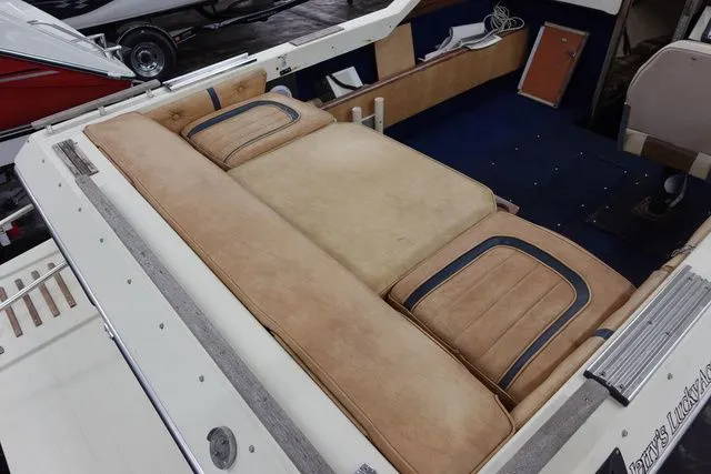 Slide: The Image of Four Winns 180 Marquise 1983 - 4