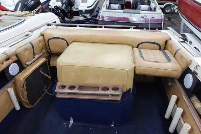 Slide: The Image of Four Winns 180 Marquise 1983 - 6