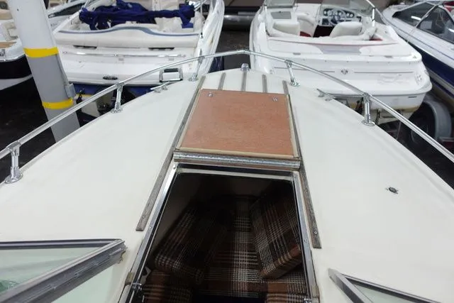 Slide: The Image of Four Winns 180 Marquise 1983 - 9