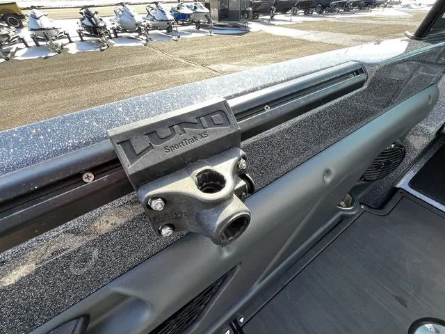 Slide: The Image of Lund 189 Tyee GL Sport 2020 - 18