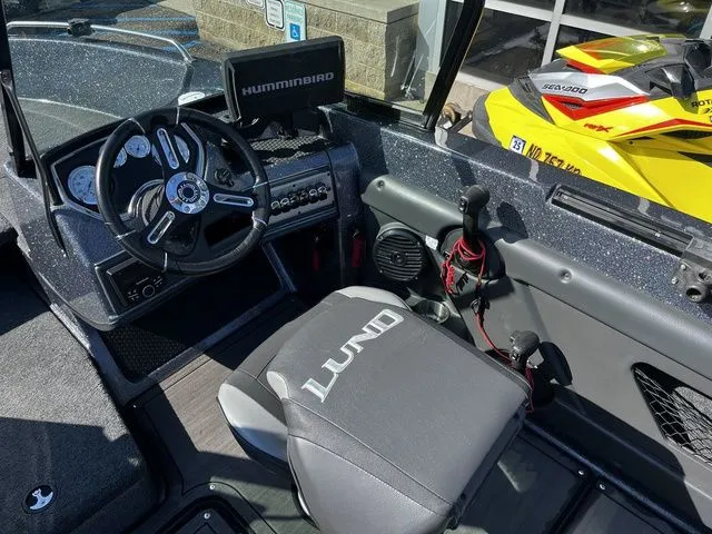 Slide: The Image of Lund 189 Tyee GL Sport 2020 - 20