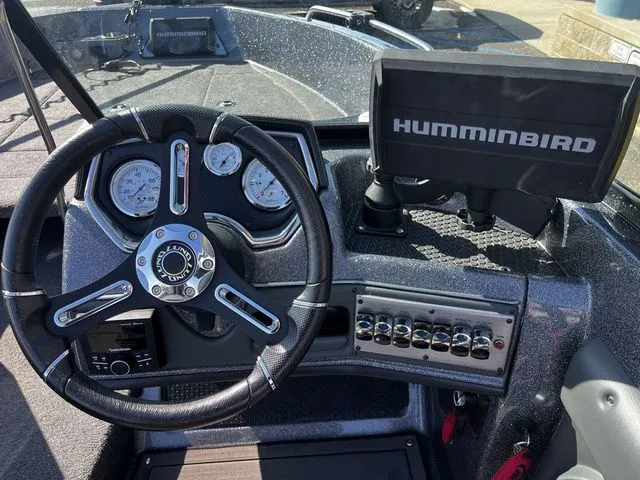 Slide: The Image of Lund 189 Tyee GL Sport 2020 - 21