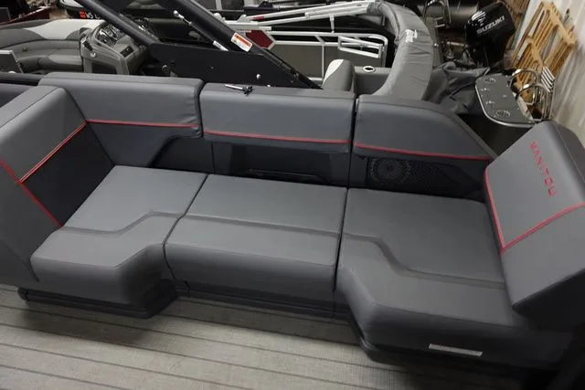 Slide: The Image of Manitou 22 EXP BENCH STEALTH 2024 - 12