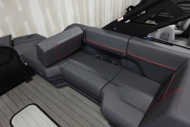 Slide: The Image of Manitou 22 EXP BENCH STEALTH 2024 - 9