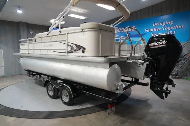 Slide: The Image of Godfrey SR 226 F 2021 - 10