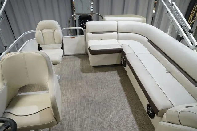 Slide: The Image of Godfrey SR 226 F 2021 - 20