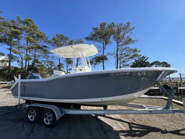 The Image of Tidewater 230 CC Adventure 2015 - 1