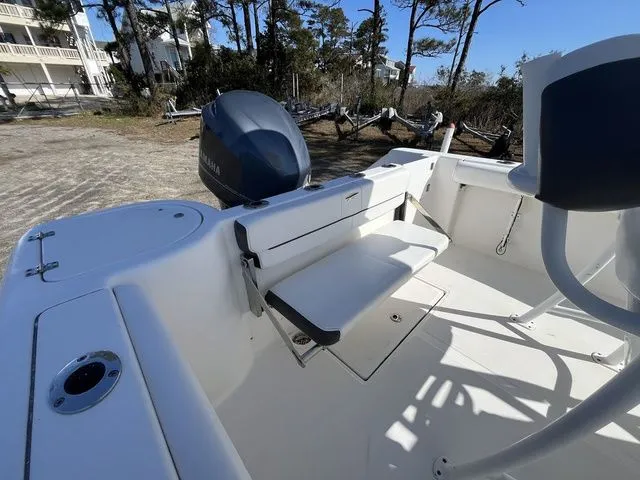 Slide: The Image of Tidewater 230 CC Adventure 2015 - 12