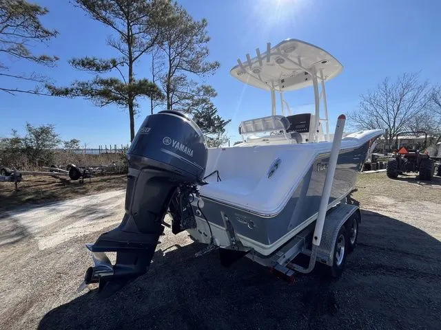 Slide: The Image of Tidewater 230 CC Adventure 2015 - 6