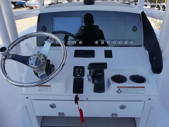 Slide: The Image of Sportsman Heritage 211 Center Console 2022 - 10