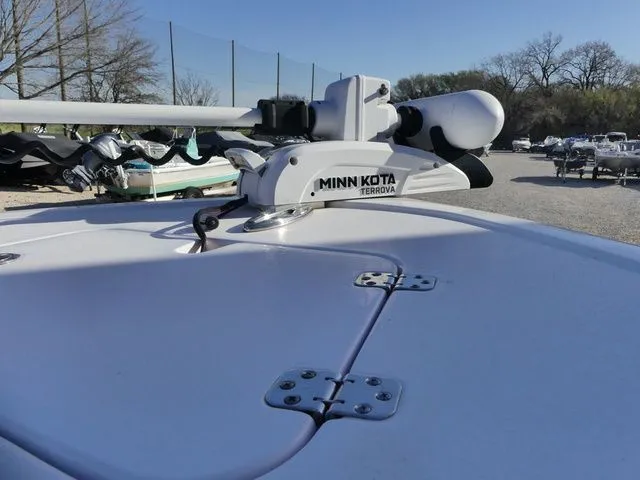 Slide: The Image of Sportsman Heritage 211 Center Console 2022 - 18