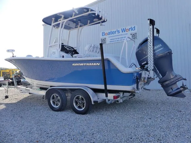 Slide: The Image of Sportsman Heritage 211 Center Console 2022 - 3