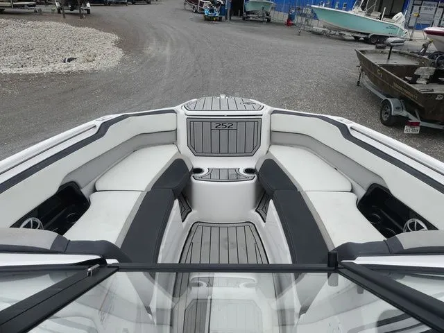 Slide: The Image of Yamaha 252SD 2023 - 10