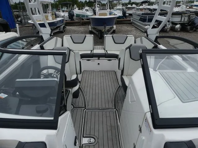 Slide: The Image of Yamaha 252SD 2023 - 11