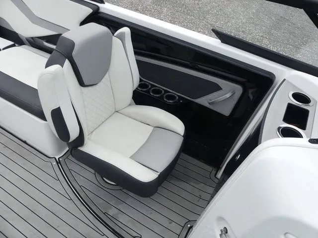 Slide: The Image of Yamaha 252SD 2023 - 12