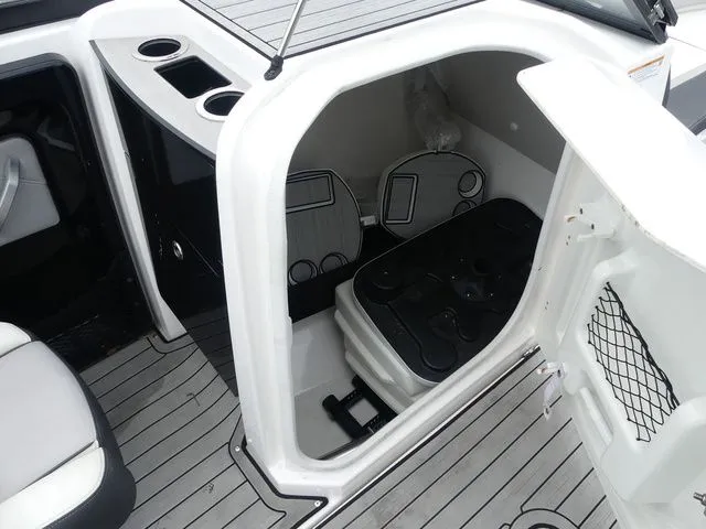 Slide: The Image of Yamaha 252SD 2023 - 14