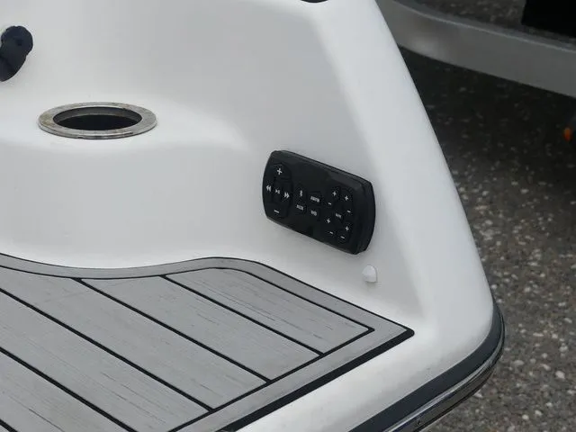 Slide: The Image of Yamaha 252SD 2023 - 19